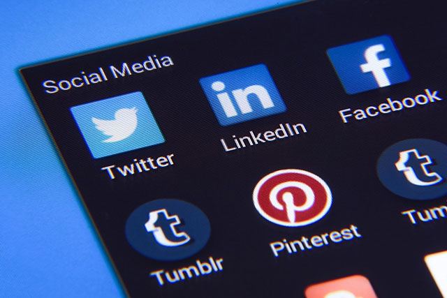 TOP 5 Essentials on Social Marketing for Translation Companies